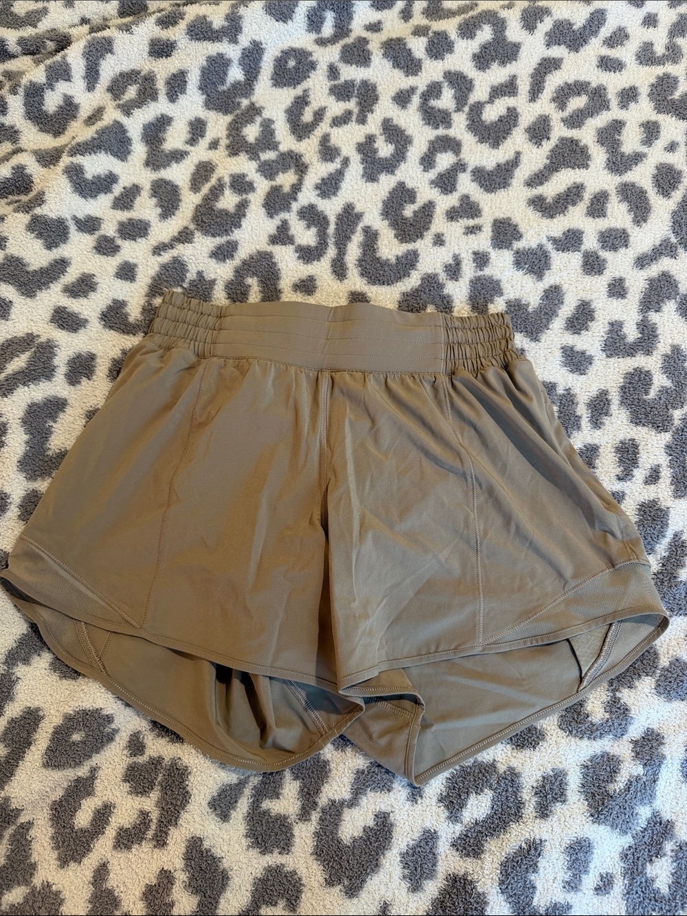 lululemon athletica Hotty Hot 4” Shorts